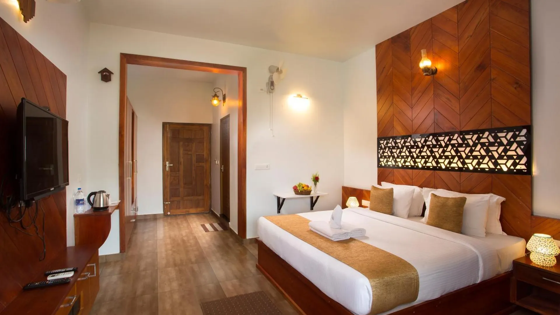 *** Szálloda Karlad Lake Resort - Vajanad India